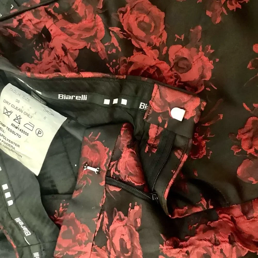 Biarelli Red/Black Rose Peak-Lapel Dinner Tuxedo Set